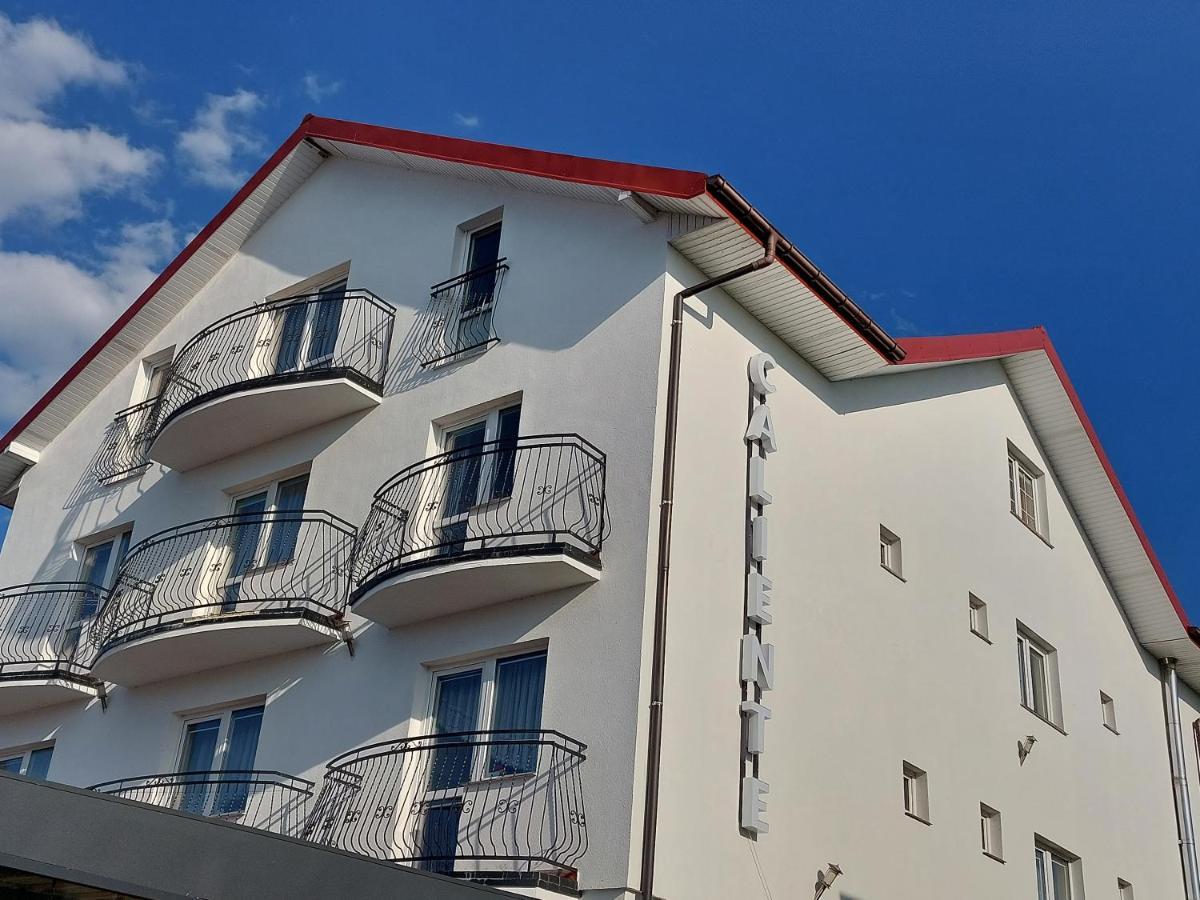 Hotel Caliente / Ozzy Unieście Exterior foto
